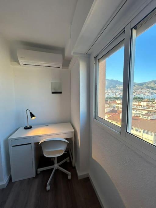 Atico C/Vistas, Recep 24H, Piscinas Y Parking Appartement Benalmádena Buitenkant foto